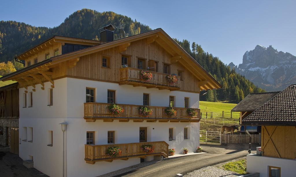 Appartments Jagerhof Braies  Luaran gambar