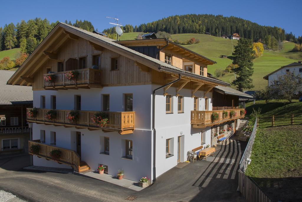 Appartments Jagerhof Braies  Luaran gambar
